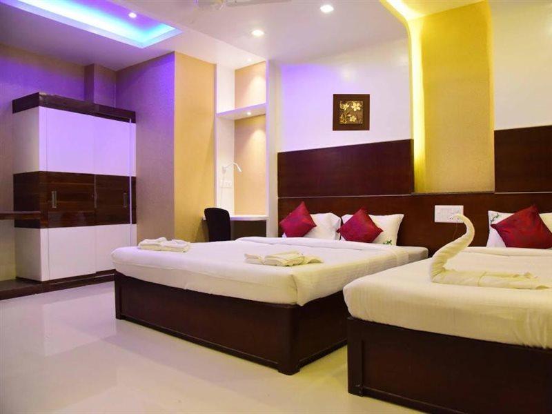 Hotel Sumith Palace Pondicherry Ngoại thất bức ảnh