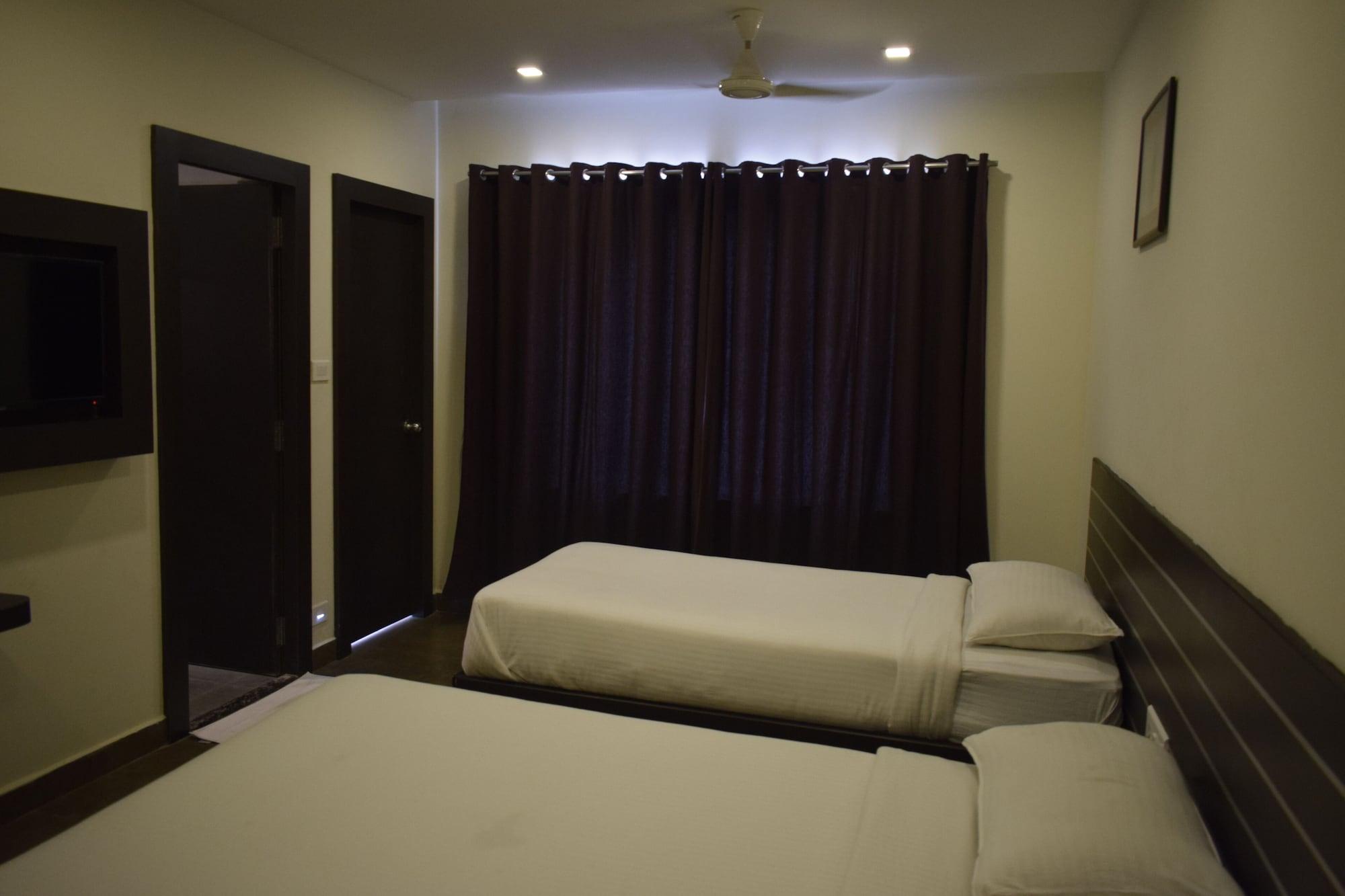 Hotel Sumith Palace Pondicherry Ngoại thất bức ảnh