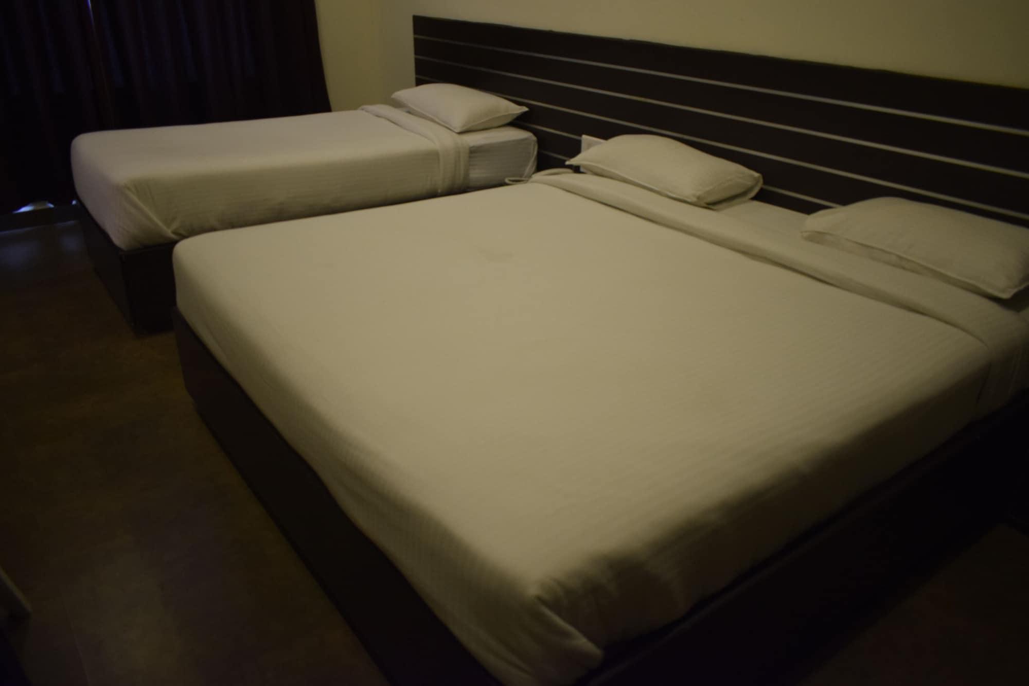 Hotel Sumith Palace Pondicherry Ngoại thất bức ảnh