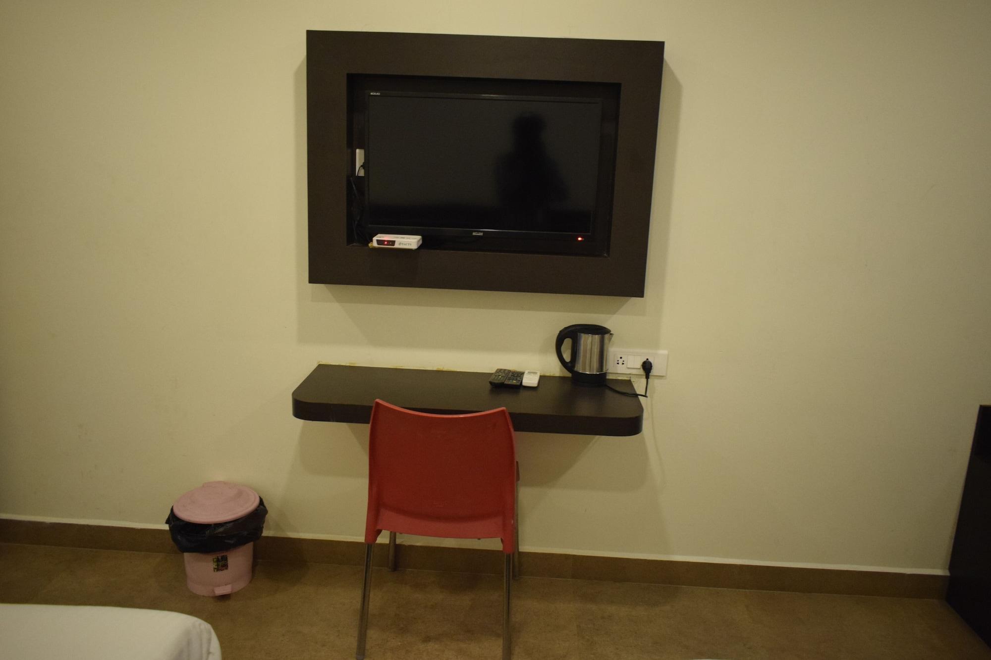 Hotel Sumith Palace Pondicherry Ngoại thất bức ảnh