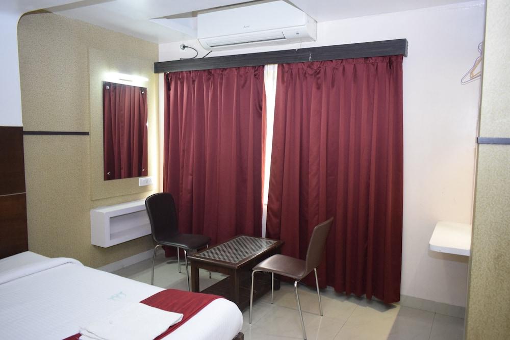 Hotel Sumith Palace Pondicherry Ngoại thất bức ảnh