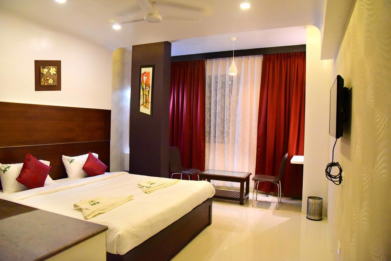 Hotel Sumith Palace Pondicherry Ngoại thất bức ảnh